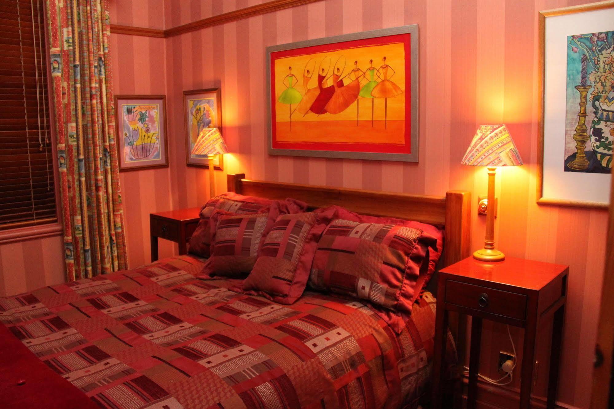 Villa Rouge B&B Invercargill Buitenkant foto
