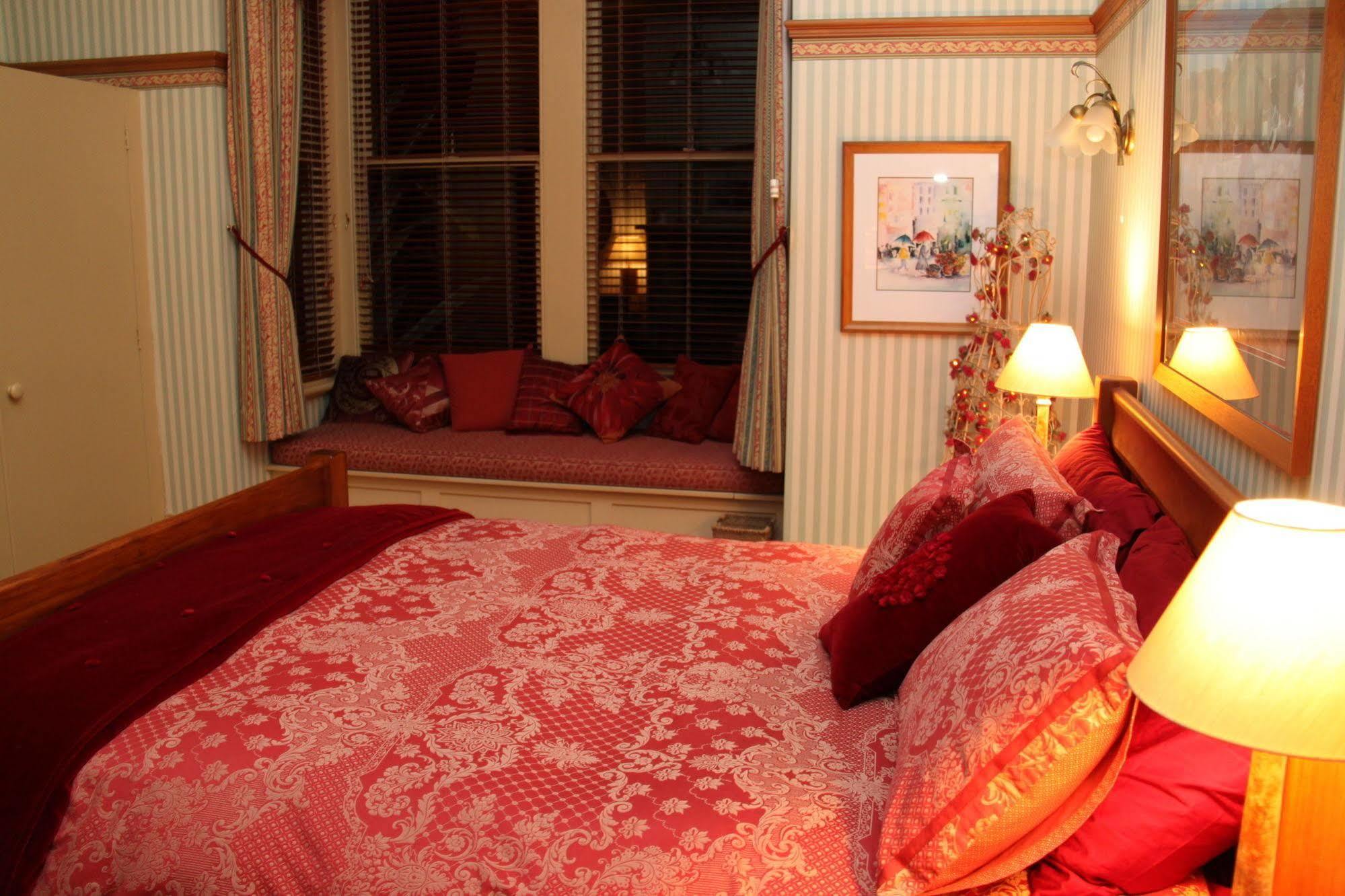 Villa Rouge B&B Invercargill Buitenkant foto